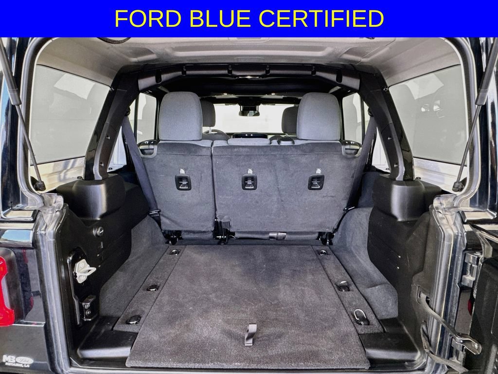 Used 2025 Jeep Wrangler Unlimited Sahara AWD/4WD image 28