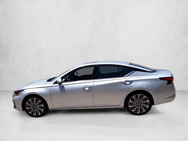 Used 2023 Nissan Altima 2.5 SL FWD image 2