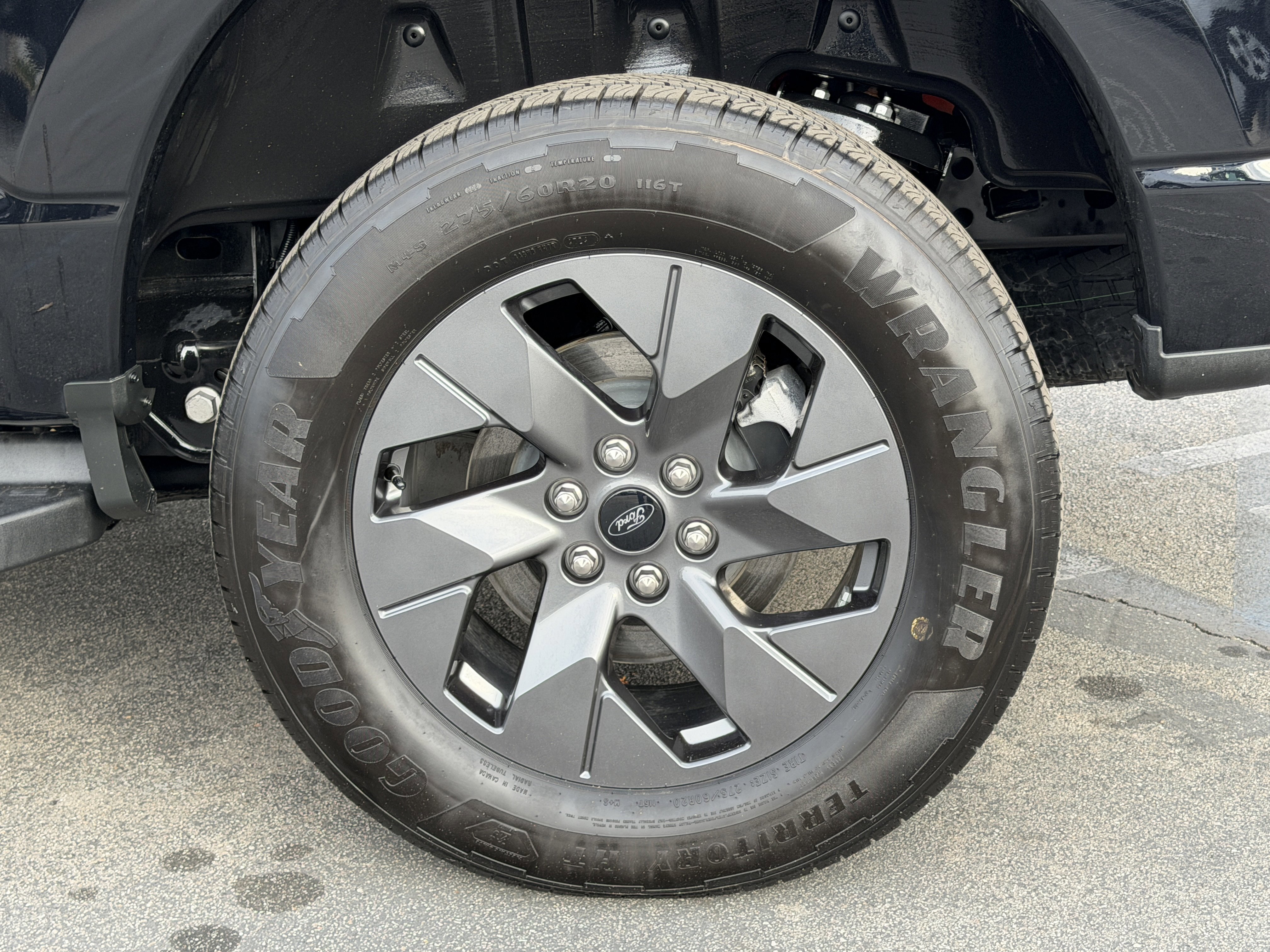 Certified 2025 Ford F150 Lightning Lariat AWD/4WD image 11