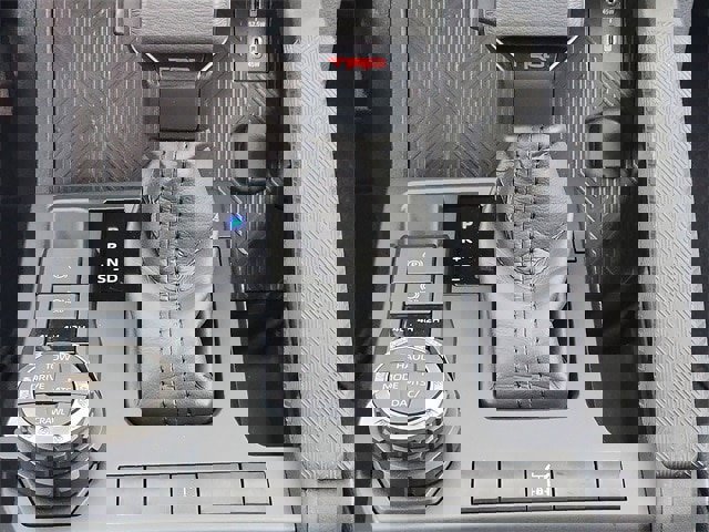 Used 2025 Toyota Tacoma TRD Sport image 18