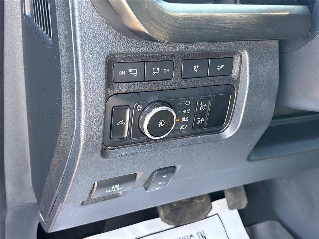 Certified 2024 Ford F250 Lariat w/ Lariat Ultimate Package AWD/4WD image 30