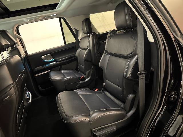 Certified 2025 Ford Expedition Platinum AWD/4WD image 36