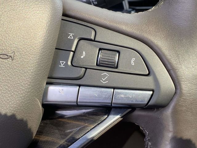 Used 2022 Cadillac Escalade ESV Premium Luxury w/ Performance Package image 24