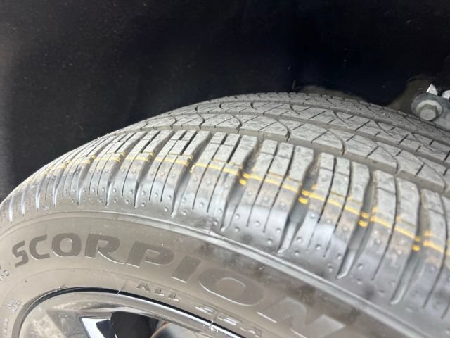 Certified 2024 Ford Explorer ST w/ Equipment Group 401A AWD/4WD image 30