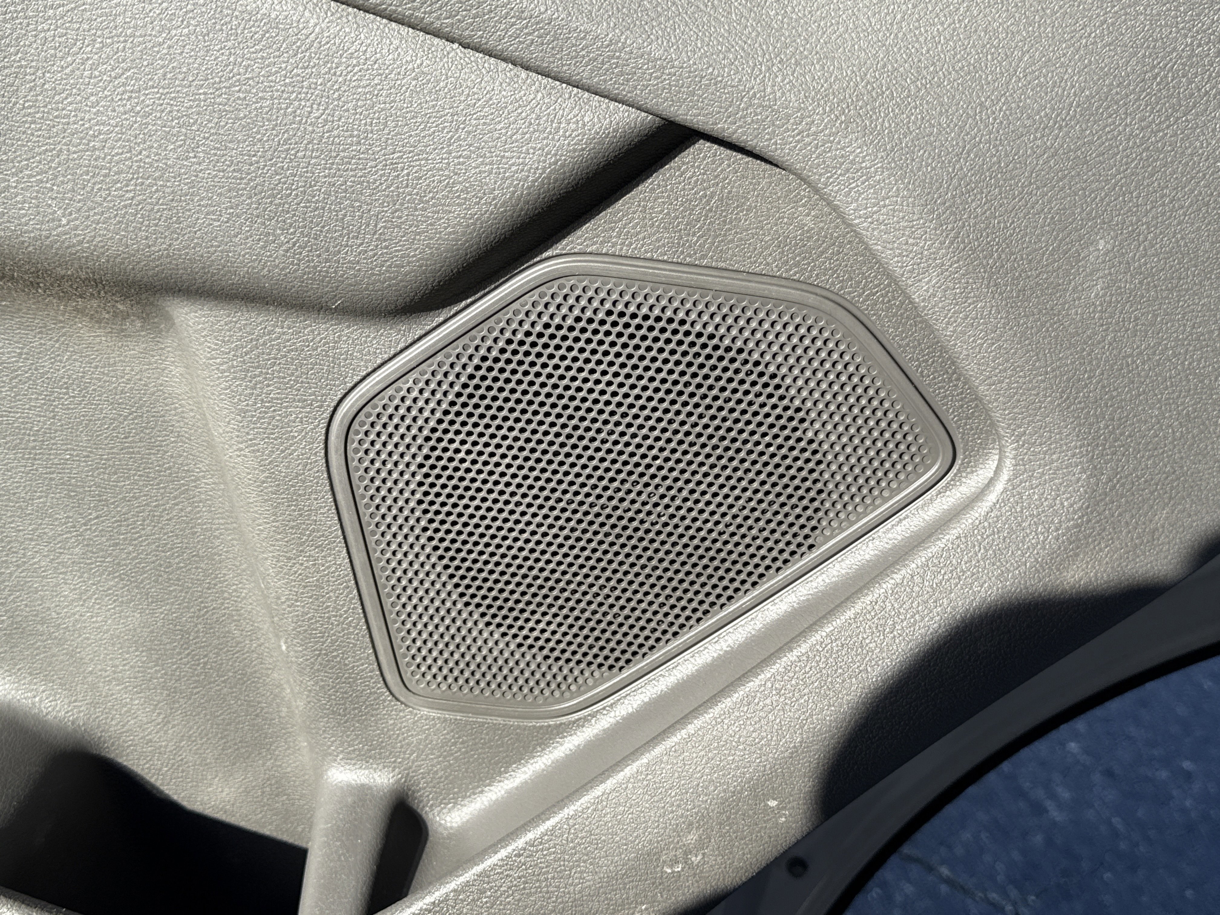 Certified 2022 Ford Transit 250 Medium Roof image 17