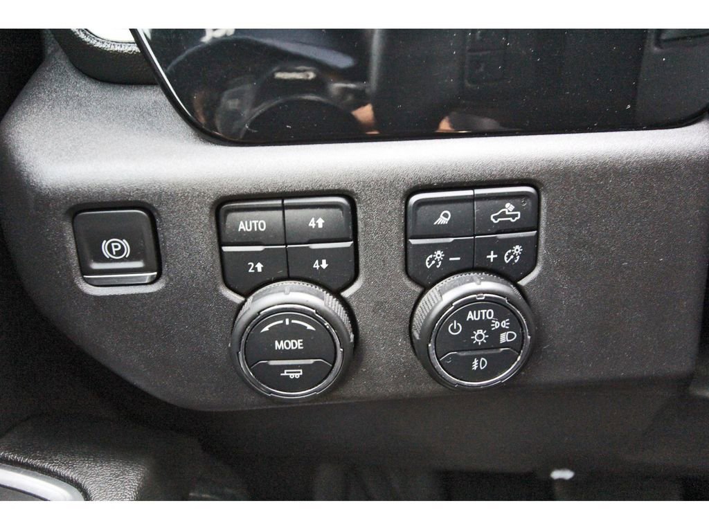 Used 2024 Chevrolet Silverado 1500 LT Trail Boss w/ LT Trail Boss Premium Package image 19