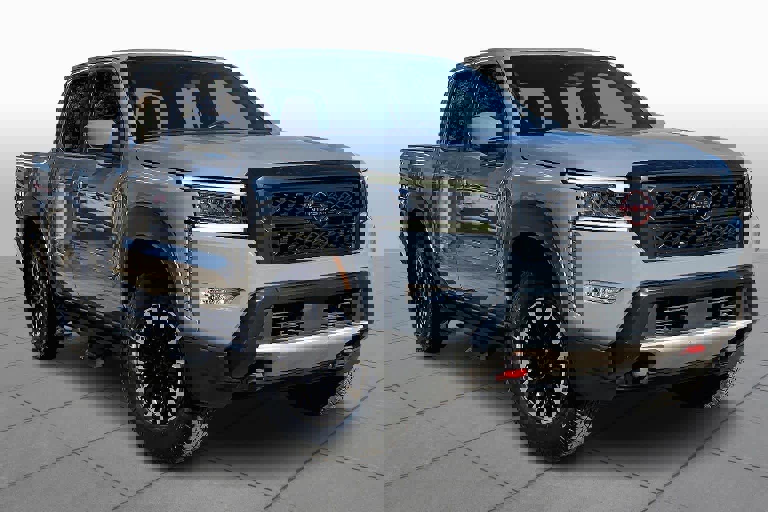 Used 2023 Nissan Frontier Pro-X w/ Tow Package image 2