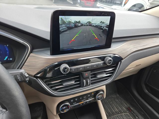 Certified 2020 Ford Escape Titanium AWD/4WD image 10