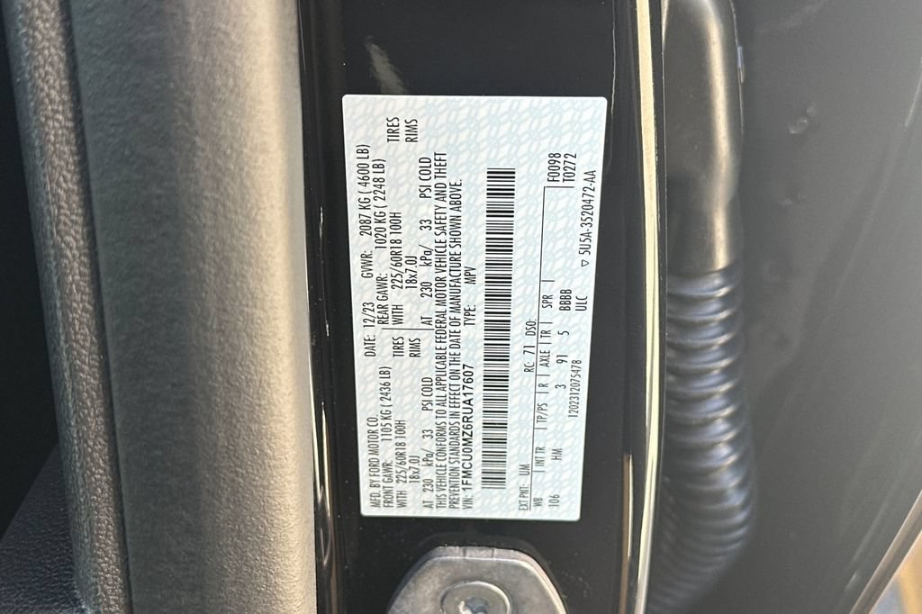 Certified 2024 Ford Escape ST-Line w/ Equipment Group 301A FWD image 31