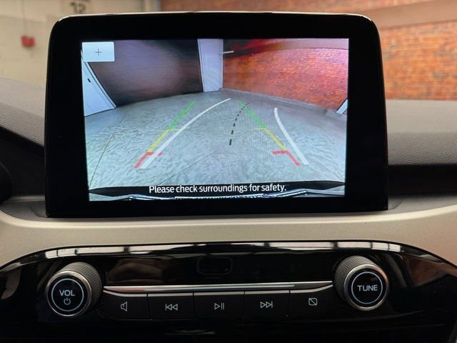 Certified 2022 Ford Escape SE w/ SE Sport Appearance Package image 22