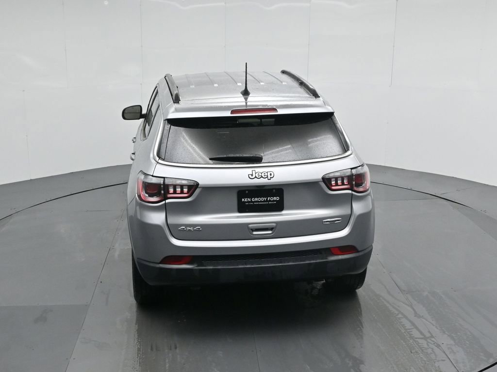 Used 2023 Jeep Compass Latitude image 26