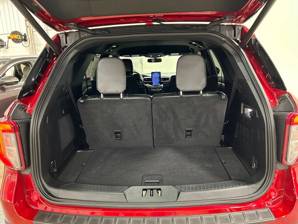 Certified 2020 Ford Explorer ST w/ ST Street Pack AWD/4WD image 33