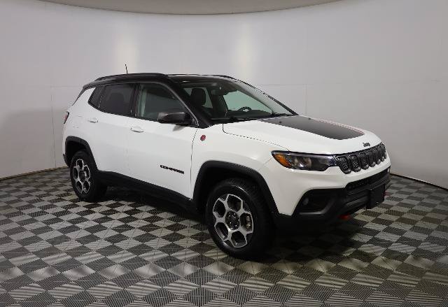 Used 2022 Jeep Compass Trailhawk AWD/4WD image 5