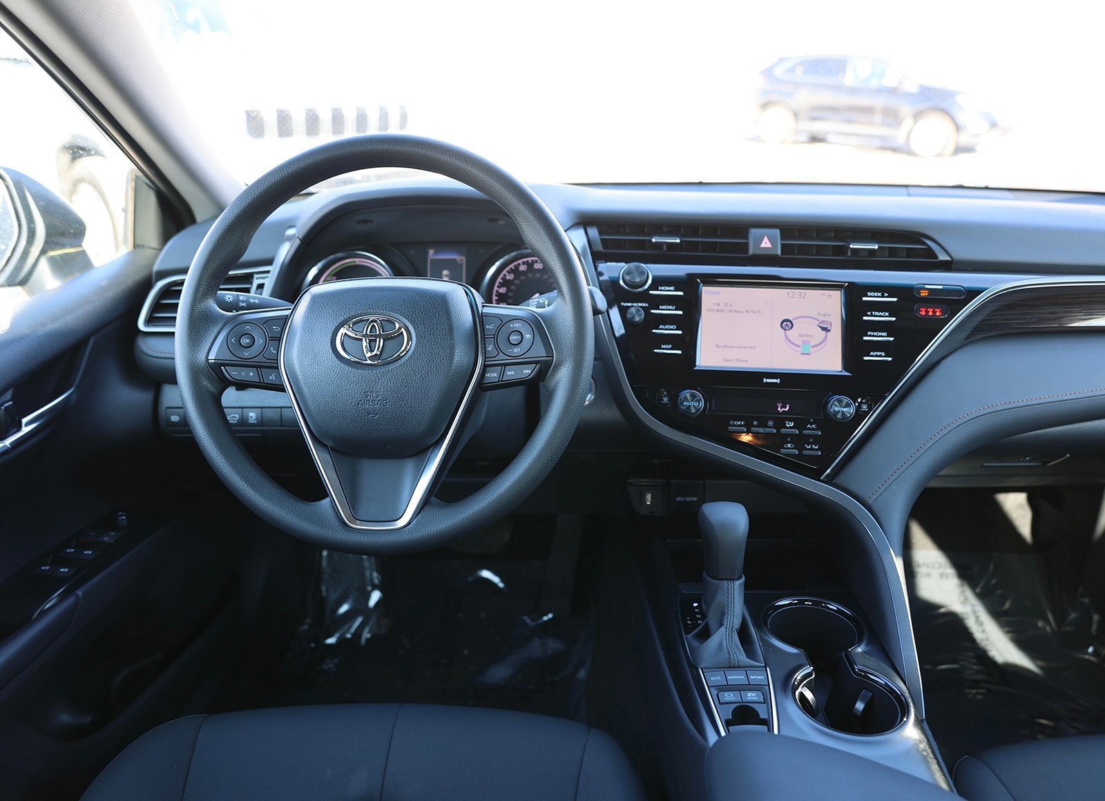 Used 2020 Toyota Camry LE image 14