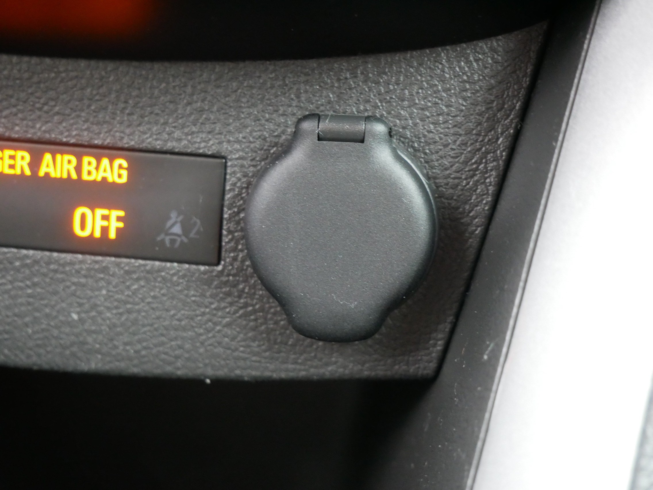Used 2020 Chevrolet Trax LS w/ Tint and Cruise Package FWD image 30