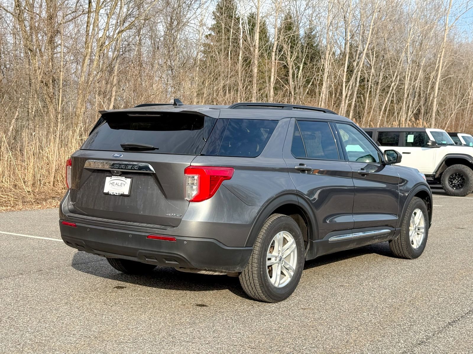 Certified 2023 Ford Explorer XLT image 4