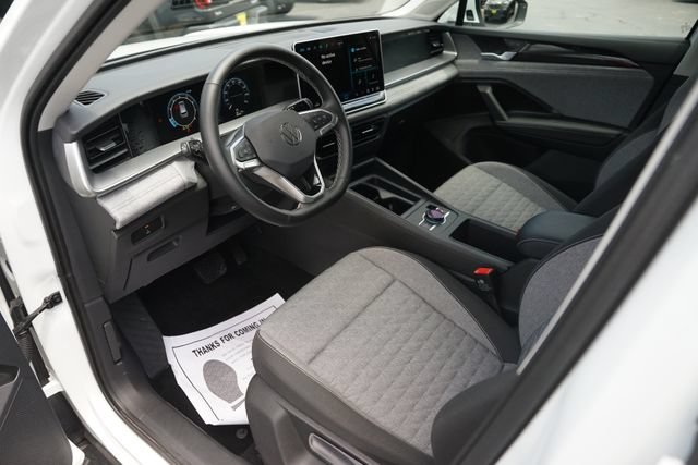 Used 2025 Volkswagen Tiguan S FWD image 8