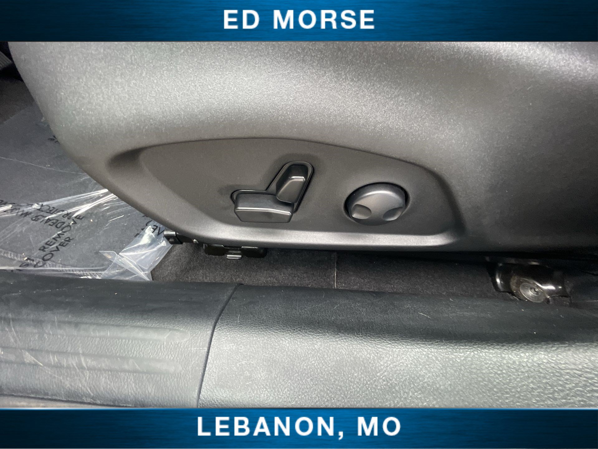Used 2025 Jeep Compass Limited AWD/4WD image 32