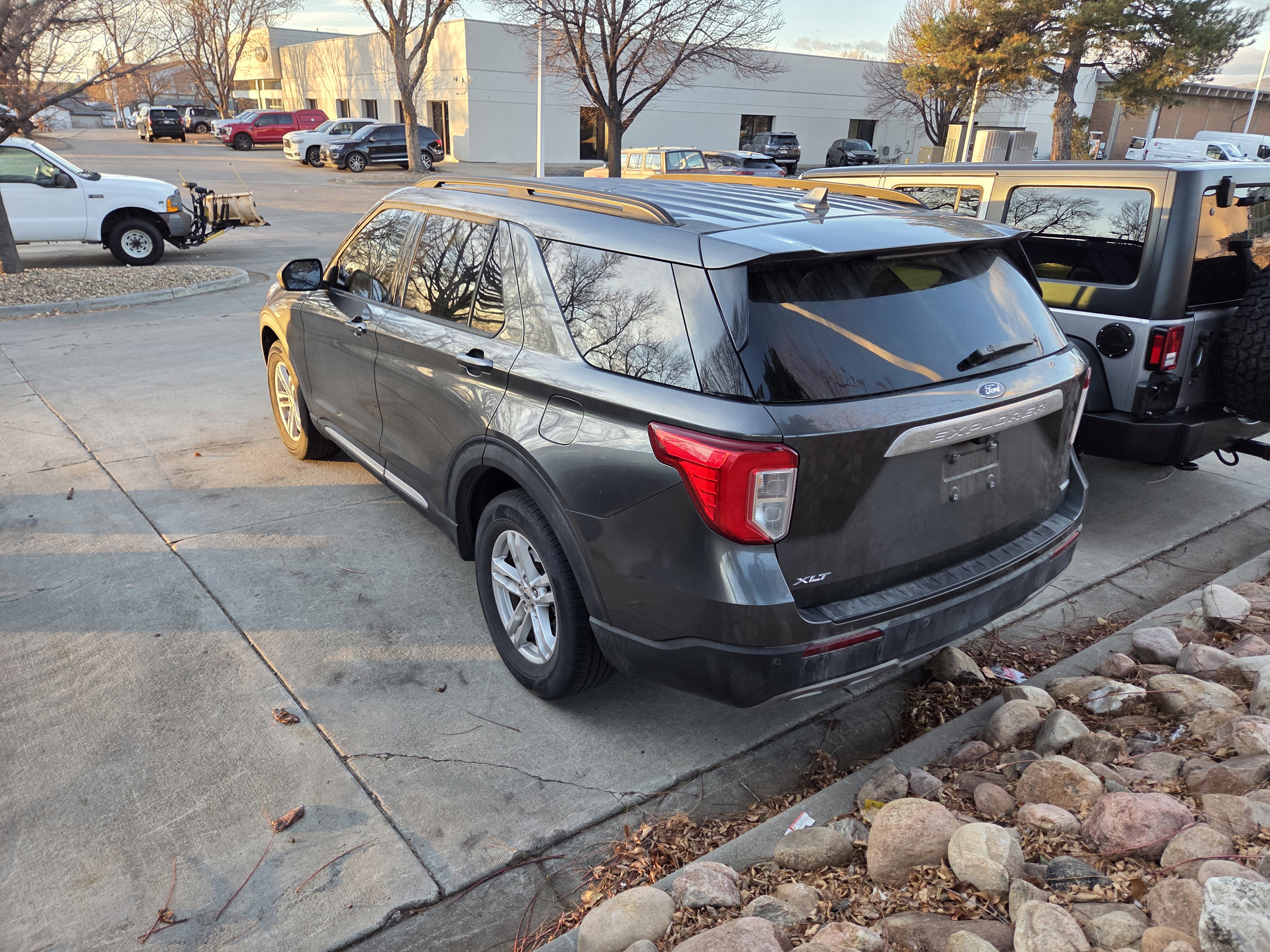 Certified 2020 Ford Explorer XLT w/ Equipment Group 202A image 7