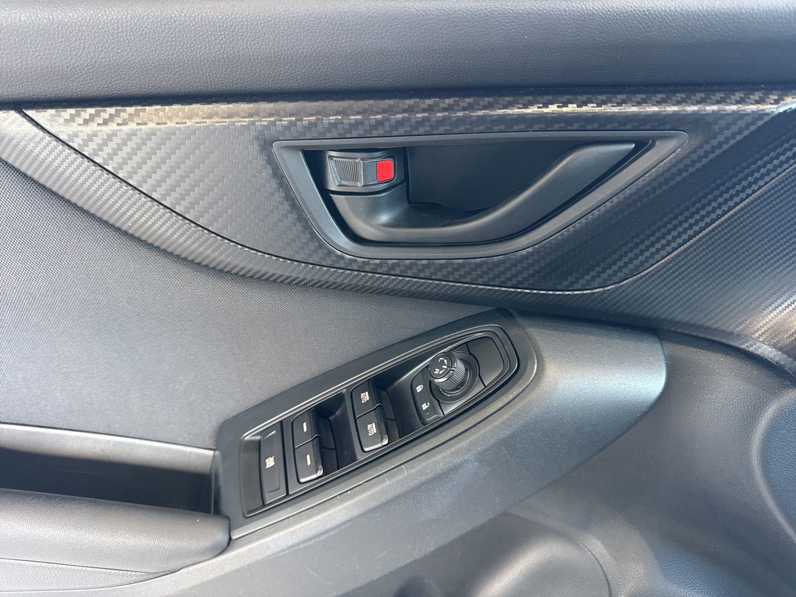 Used 2019 Subaru Crosstrek 2.0i Premium image 24