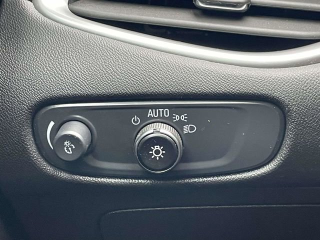 Used 2025 Chevrolet Malibu LT FWD image 21