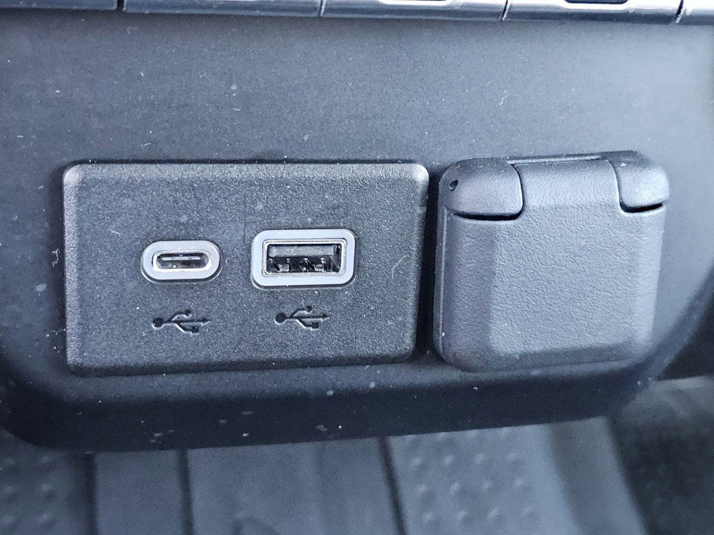 Used 2019 Chevrolet Silverado 1500 RST image 20