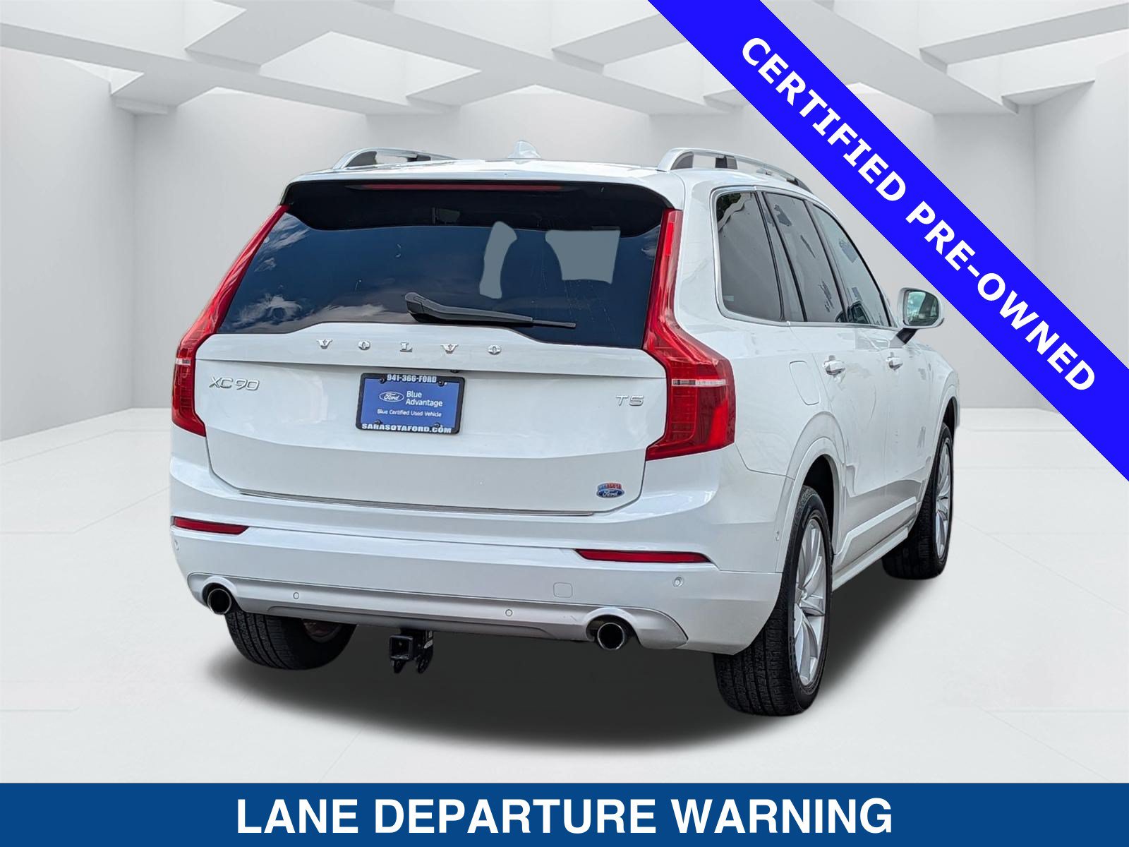 Used 2018 Volvo XC90 T5 Momentum w/ Convenience Package FWD image 5
