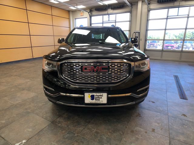 Used 2019 GMC Acadia Denali w/ Technology Package AWD/4WD image 2