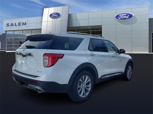 Certified 2023 Ford Explorer Limited w/ Limited Technology Package image 3