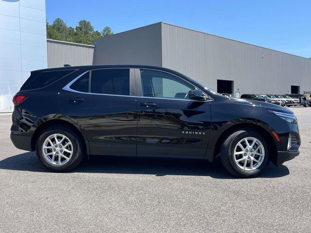 Used 2023 Chevrolet Equinox LT FWD image 2