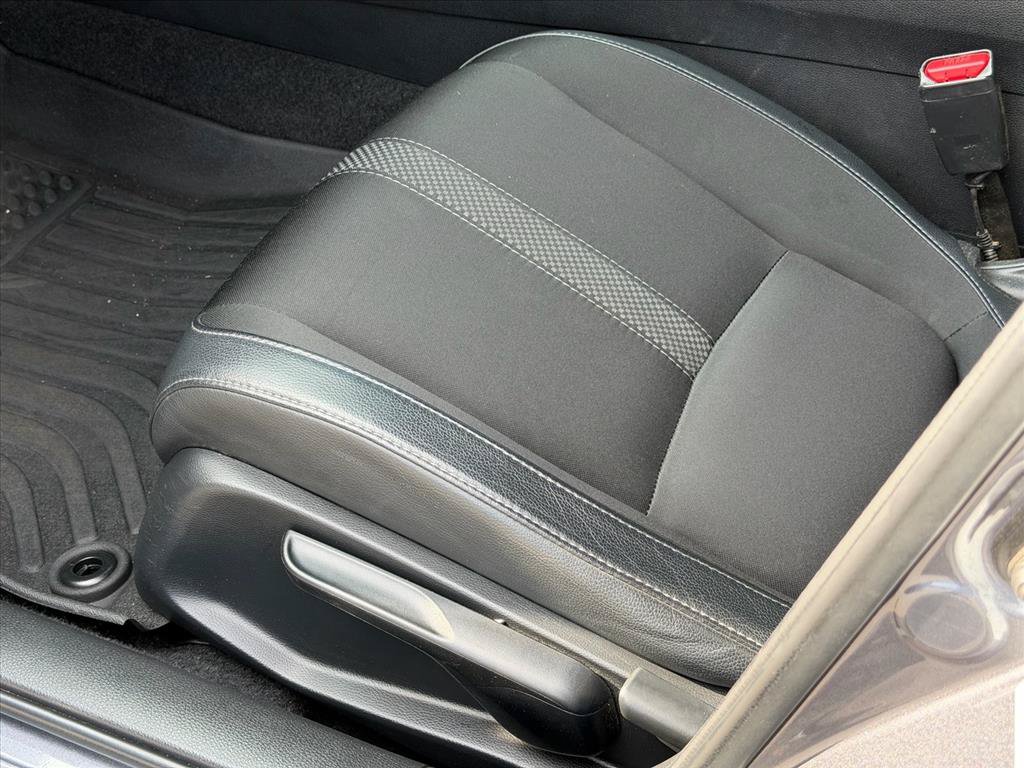 Used 2020 Honda Civic Sport image 7