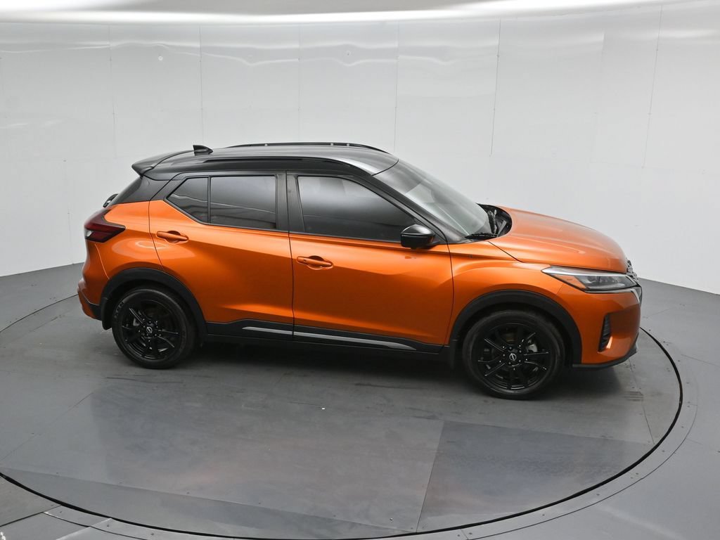Used 2023 Nissan Kicks SR FWD image 52