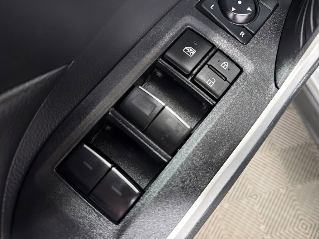 Used 2023 Toyota RAV4 XLE image 17
