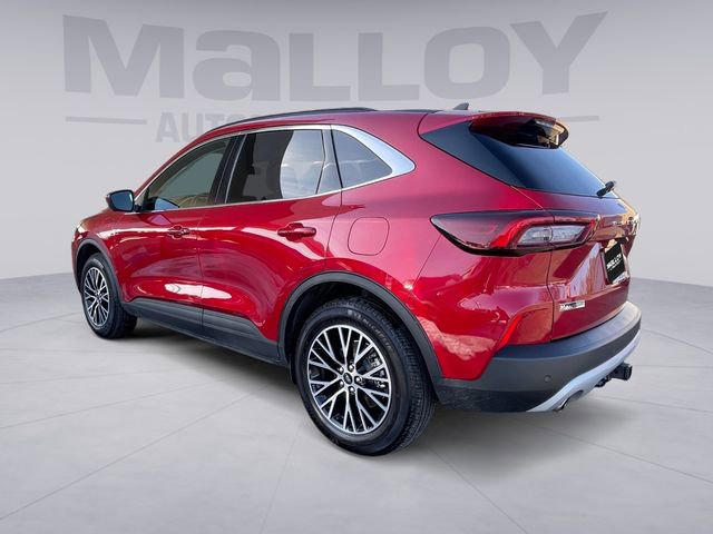 Certified 2025 Ford Escape SE w/ PHEV Premium Package image 3