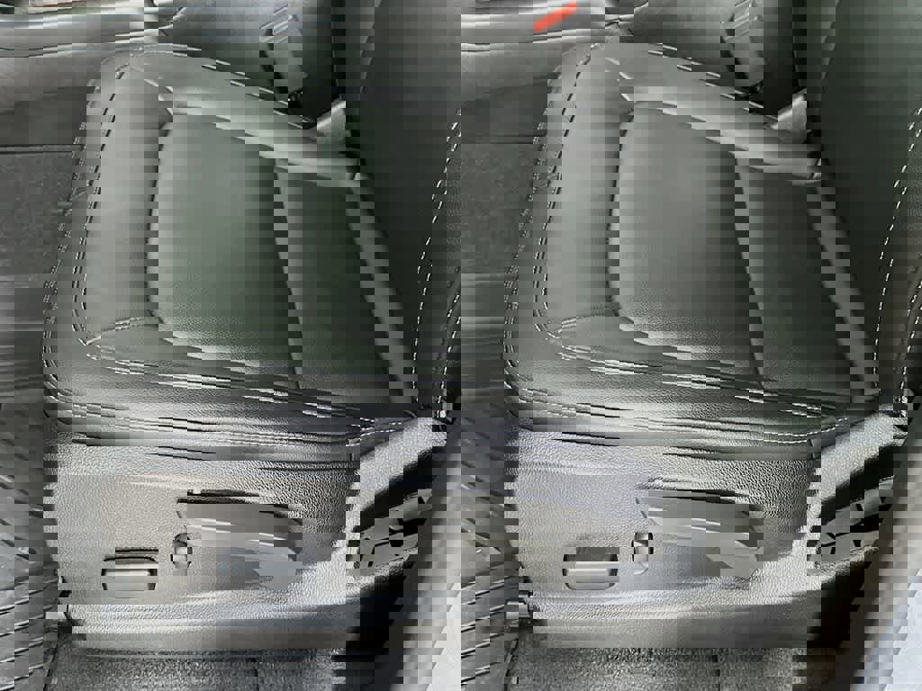 Used 2022 GMC Canyon Elevation w/ Elevation Premium Package image 28