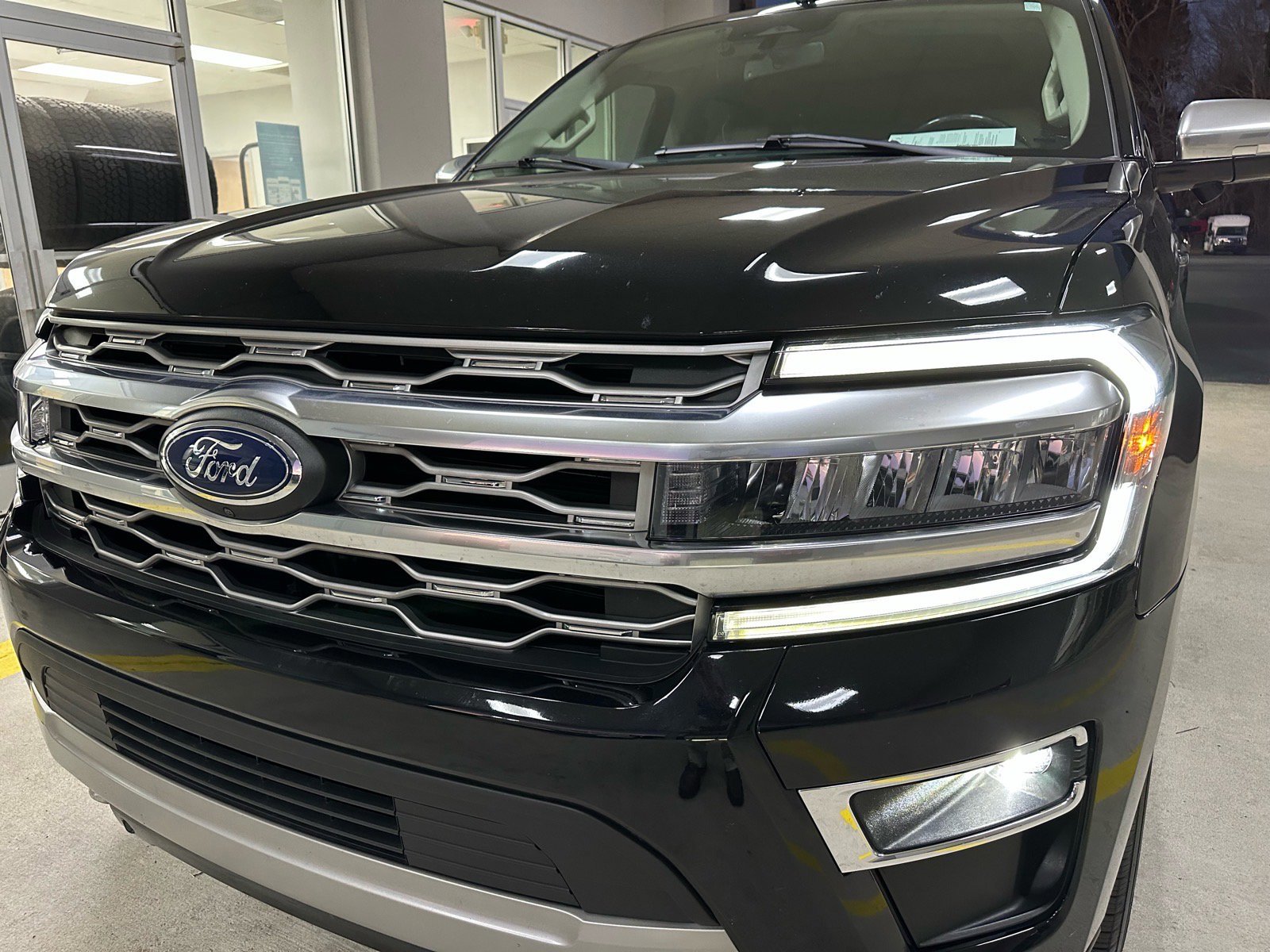 Certified 2023 Ford Expedition Platinum image 9