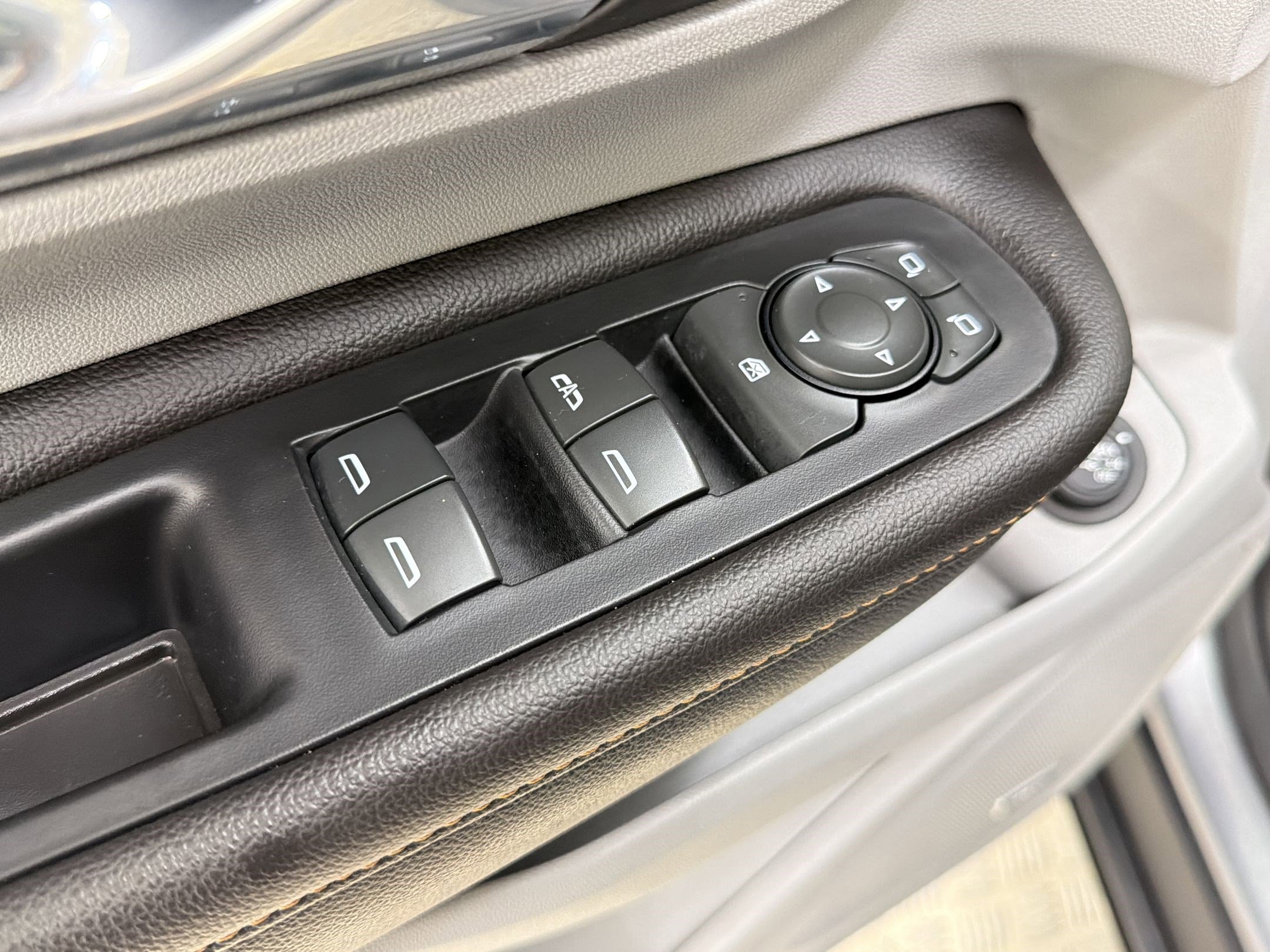 Used 2020 GMC Terrain SLT w/ Preferred Package FWD image 21