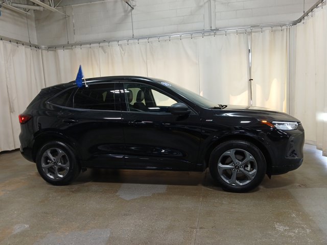 Certified 2023 Ford Escape ST-Line w/ Tech Pack #1 image 5