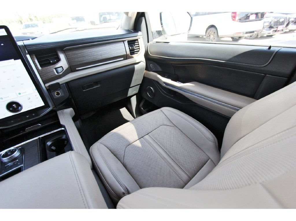 Certified 2023 Ford Expedition Max Limited RWD image 12