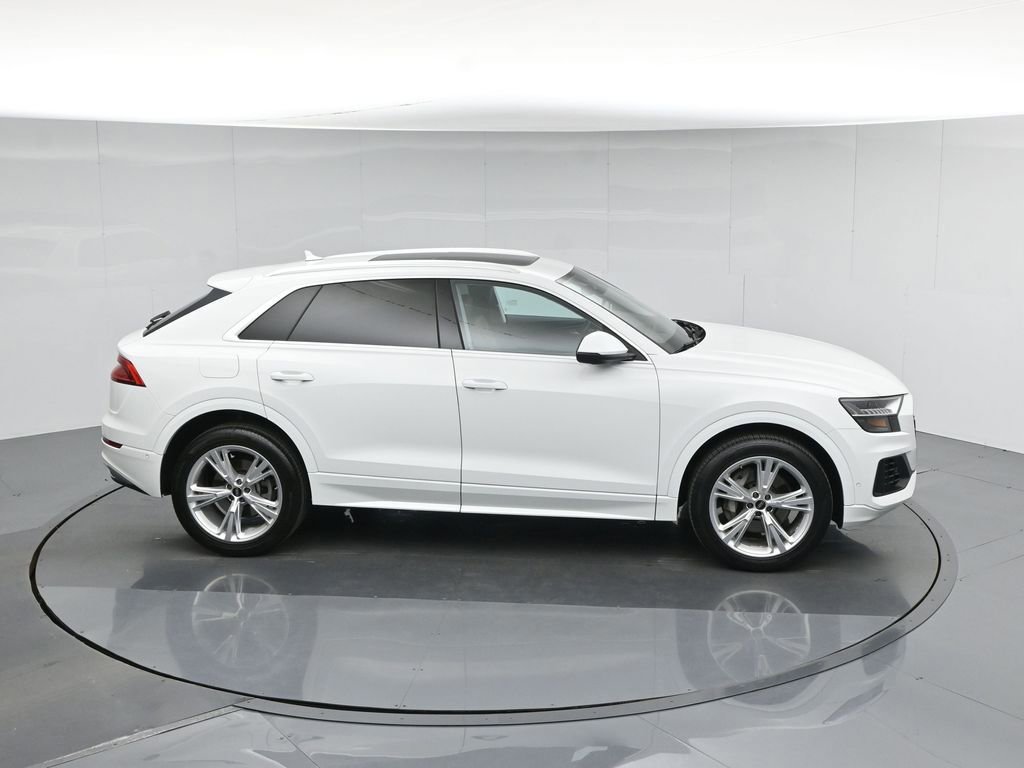 Used 2023 Audi Q8 Premium Plus image 10