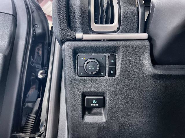 Certified 2025 Ford Expedition Active AWD/4WD image 14