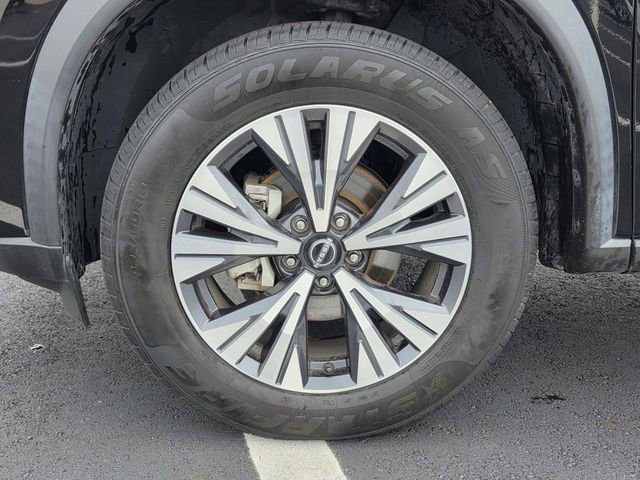 Used 2022 Nissan Rogue SV FWD image 27