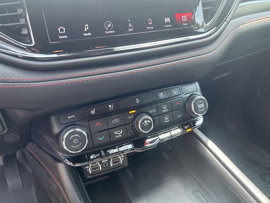 Used 2023 Dodge Durango GT AWD/4WD image 30