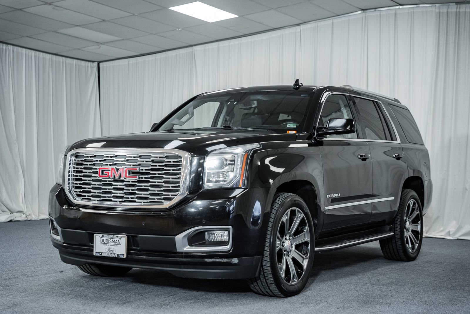 Used 2018 GMC Yukon Denali image 3