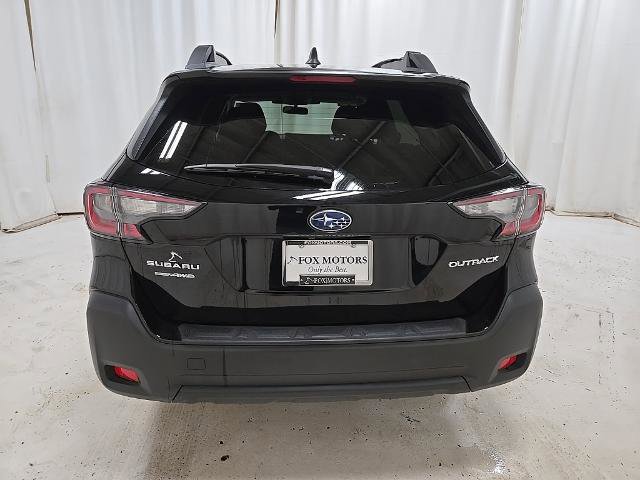 Used 2025 Subaru Outback Premium image 3