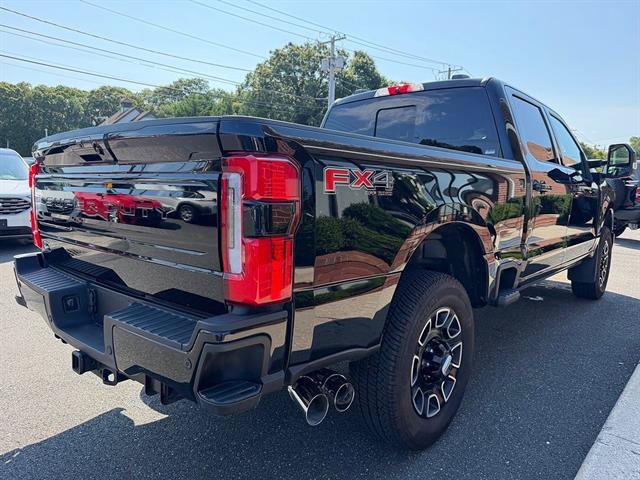 Certified 2025 Ford F250 Platinum w/ FX4 Off-Road Package AWD/4WD image 6