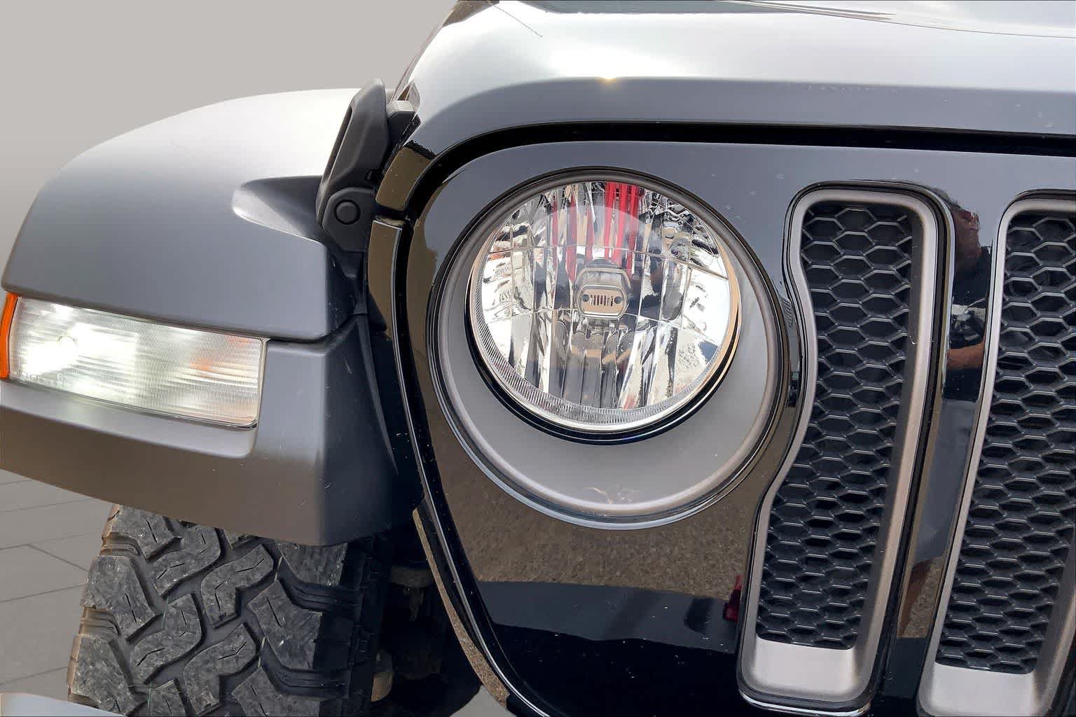Used 2021 Jeep Wrangler Unlimited Rubicon AWD/4WD image 40