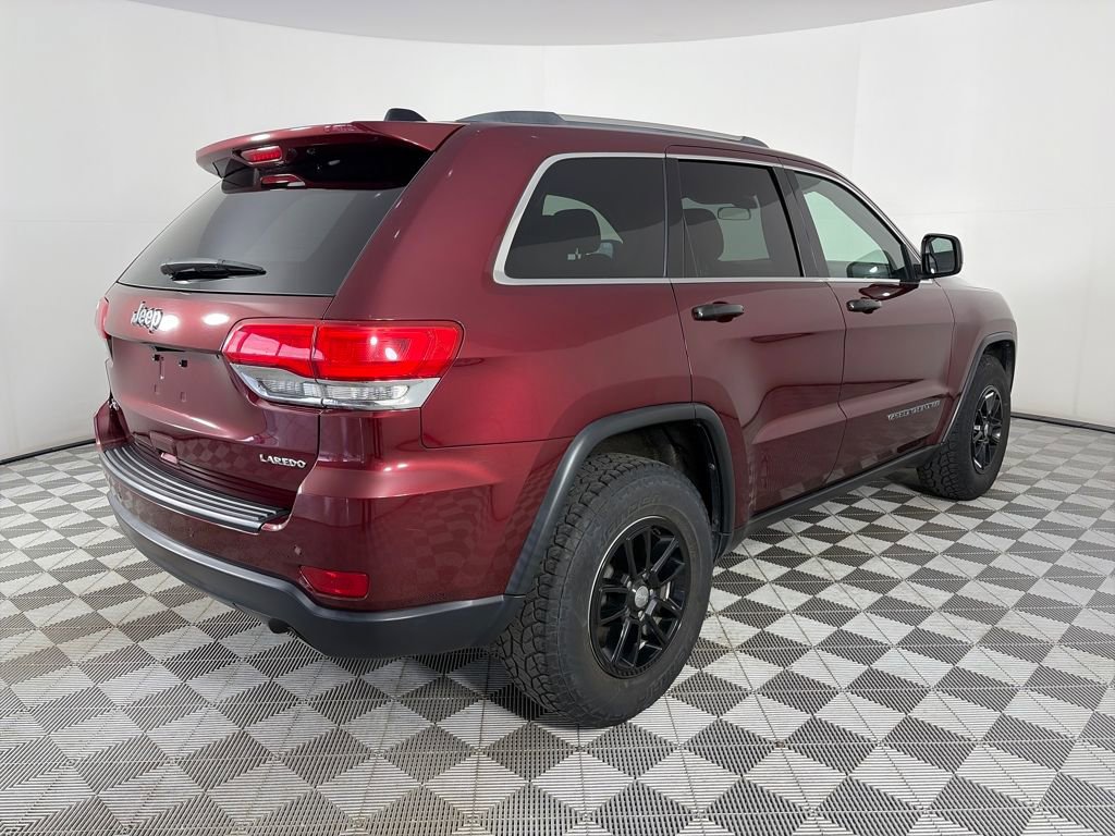 Used 2018 Jeep Grand Cherokee Laredo AWD/4WD image 7