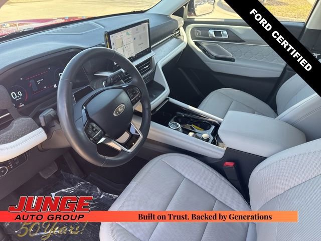 Certified 2025 Ford Explorer Platinum w/ LUX Leather Package image 29