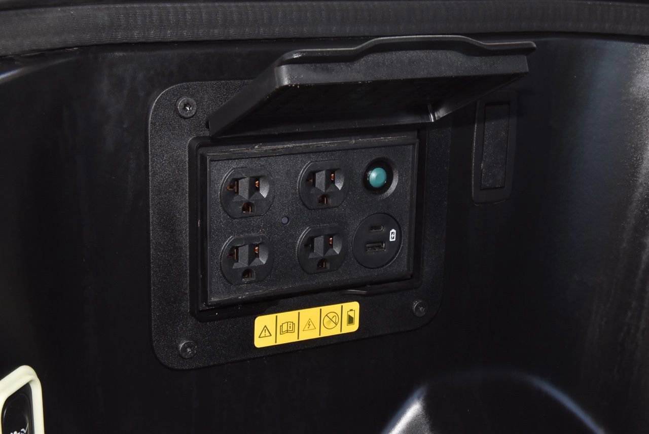 Certified 2023 Ford F150 Lightning Platinum image 47